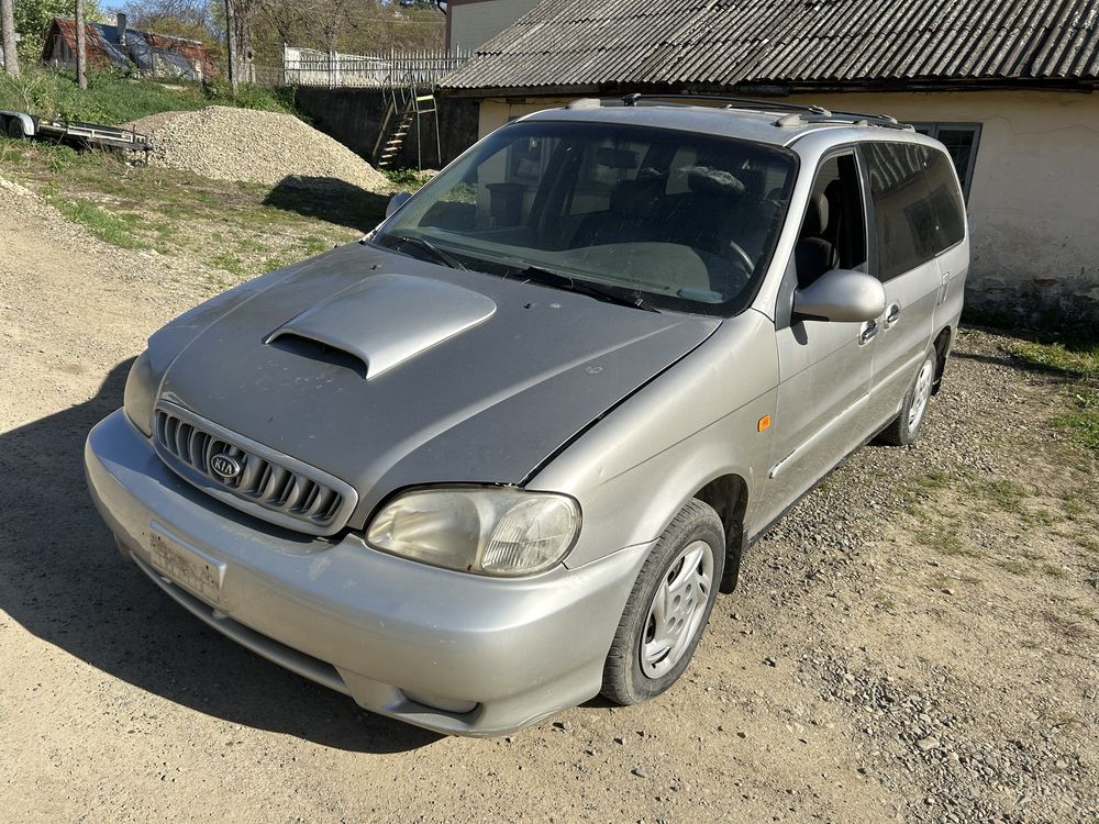 Dezmembrez kia carnival 2.9 tdi