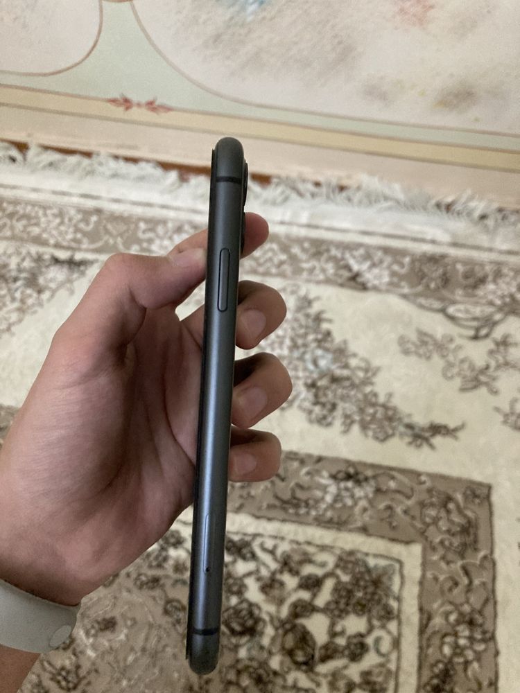 Iphone 11 sotiladi