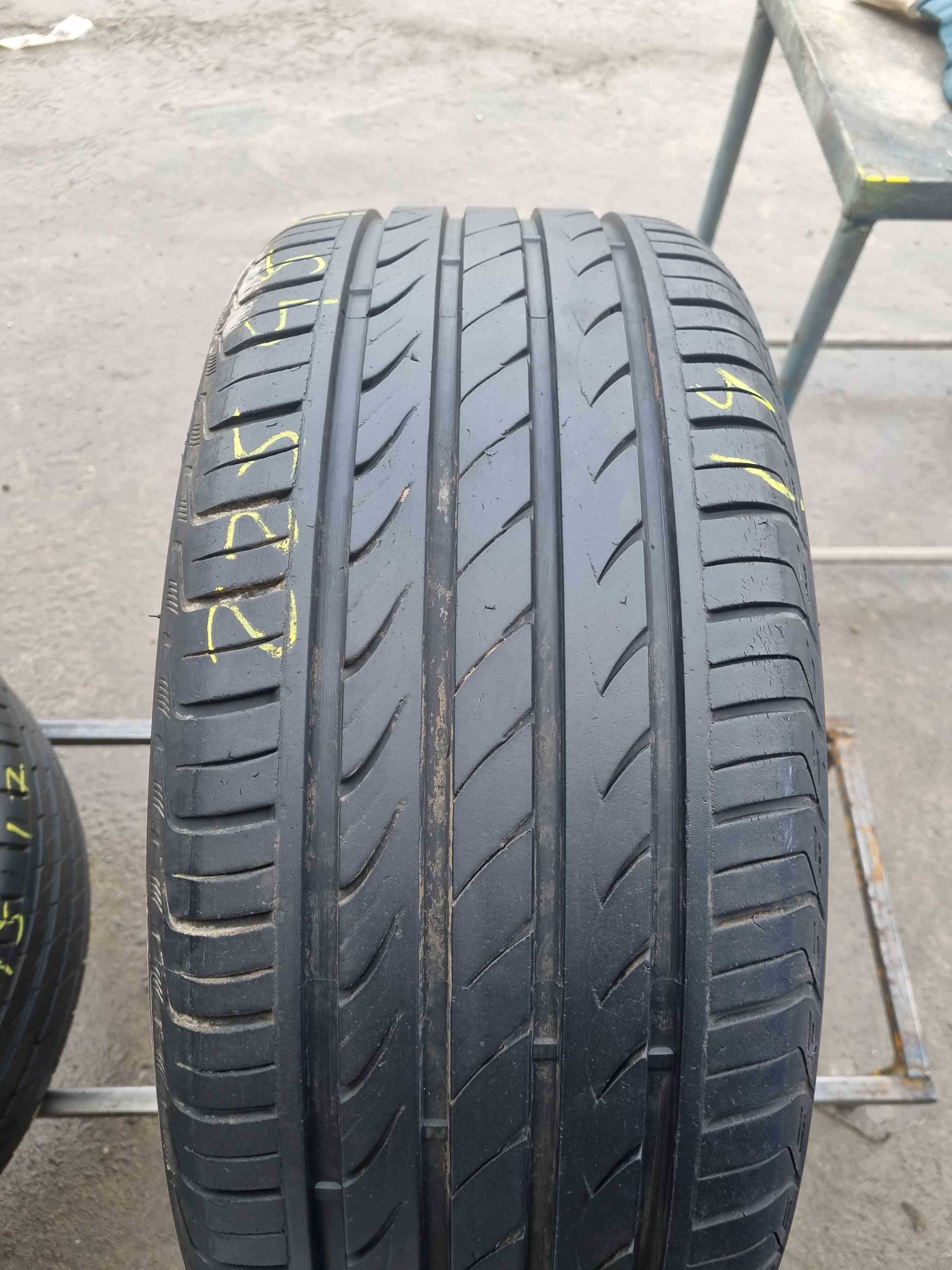 Anvelopa Vara 225/45 R17 DELINTE 94W