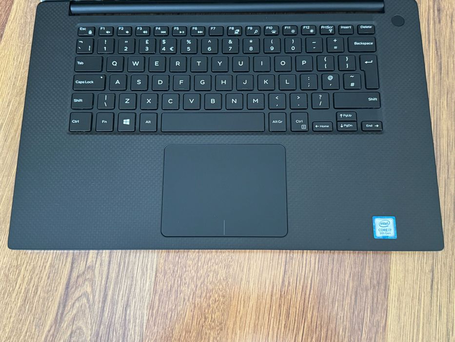 15.6' 4K OLED i7-9750H DELL XPS 7590 32GB DDR4/1TB SSD/GTX 1650 4GB