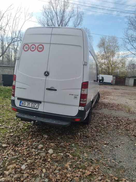 Mercedes-Benz Sprinter 319 CDI – 2009 – 7 locuri – 190 CP