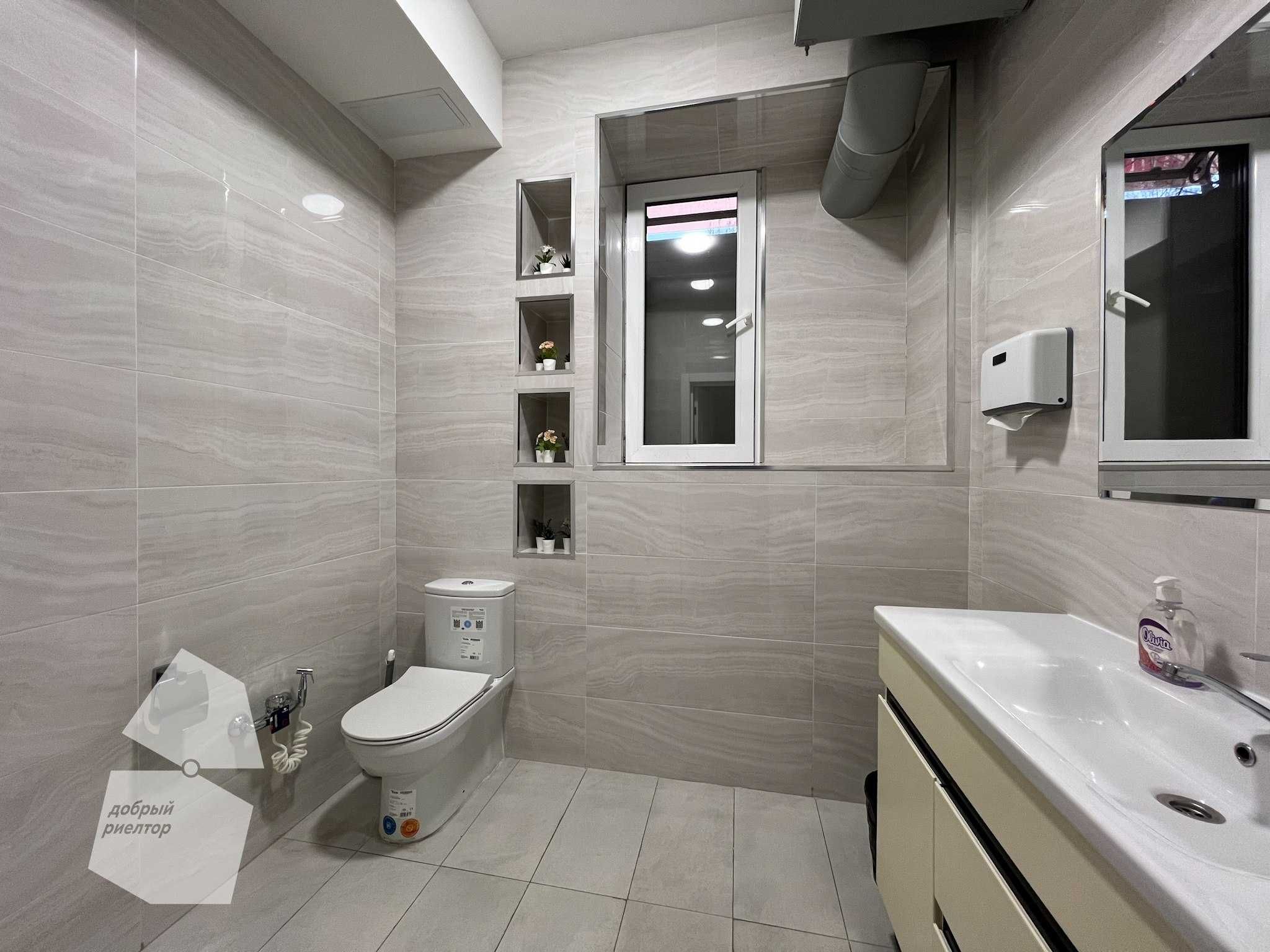 (Добрый) Алайский ЖК Амир Темур, 145 м², 3 ком, Цокольный этаж