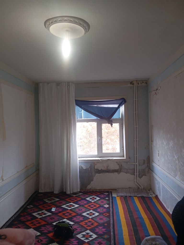 Qarshi shaxrida 3 xona uy ijaraga beriladi