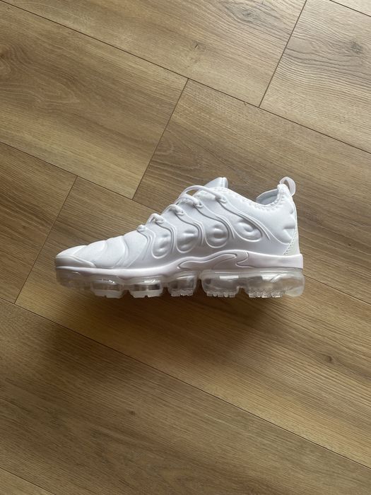 Nike Air Vapormax Plus Triple White Оригинални