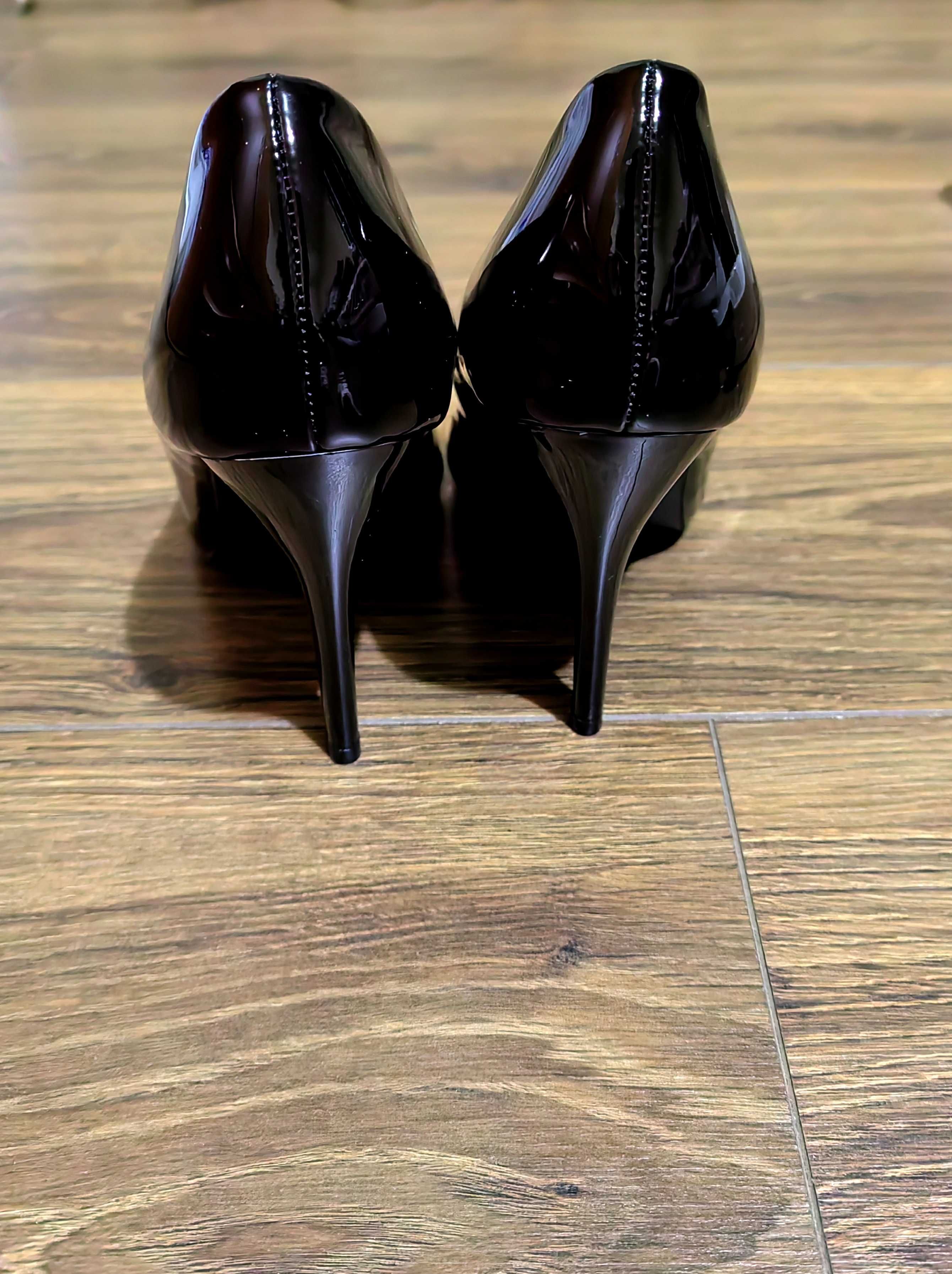 Pantofi dama stiletto negri eleganti