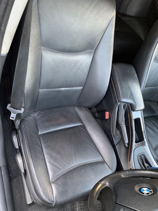 Продаваме бмв е90 320и 150кс bmw 320i 150hp