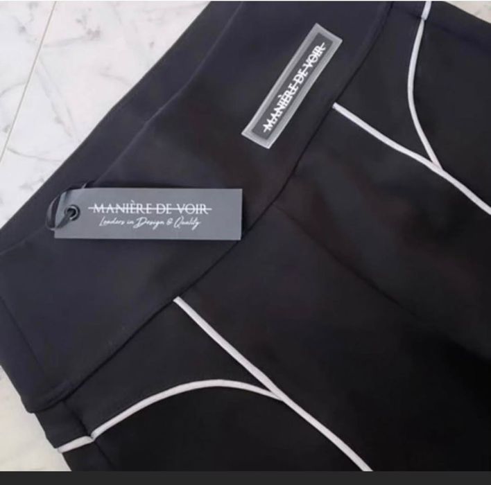 Дамско яке и сетове Maniere De Voir