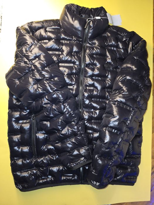 Якета лакост само за 99,99лв