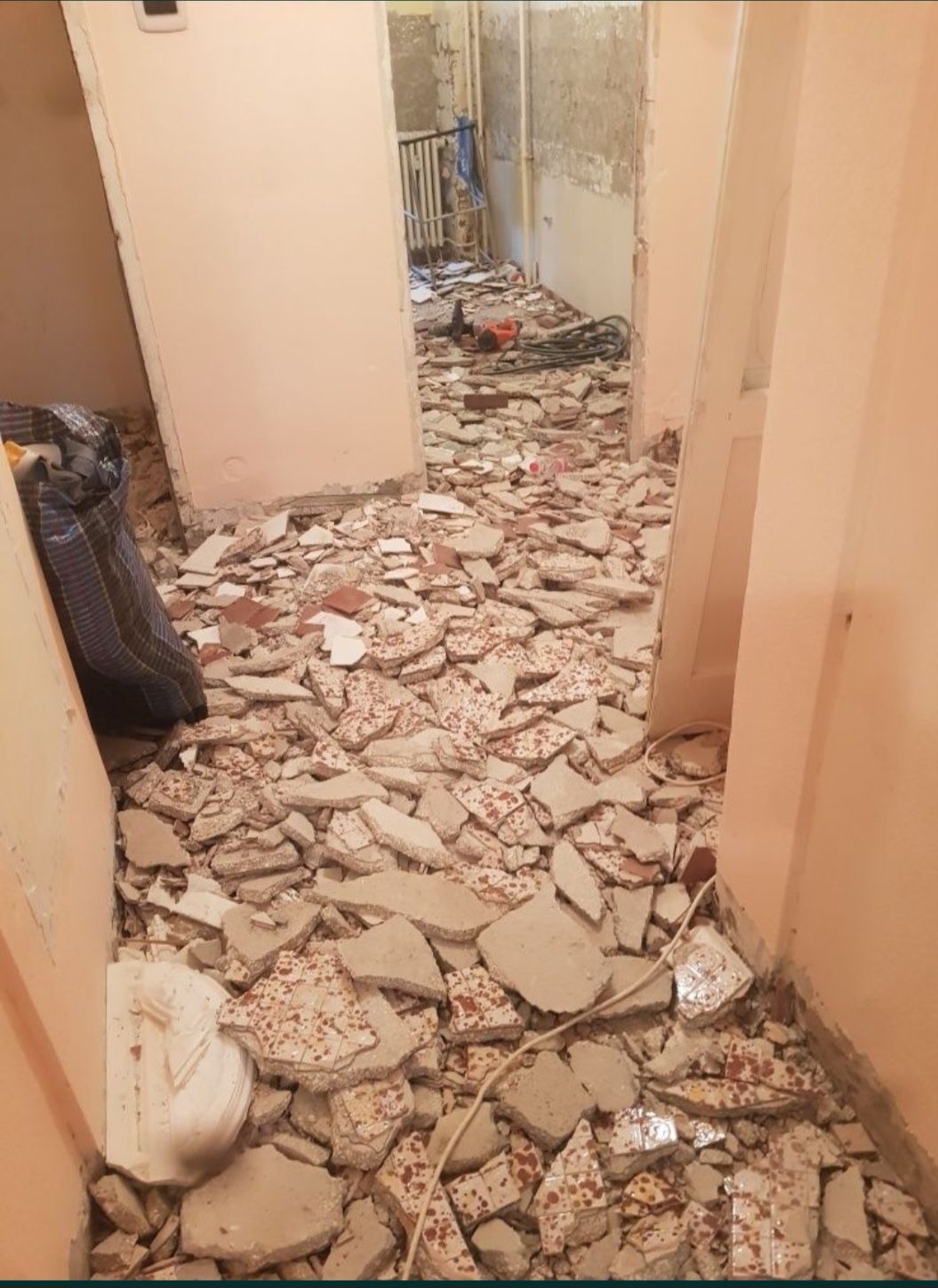 Găuri Hote/Tăiere Pereți Beton Armat/Decopertări/Rapid