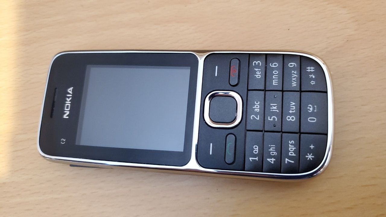 Nokia 105, Nokia C2-01, Novey D10 sotiladi