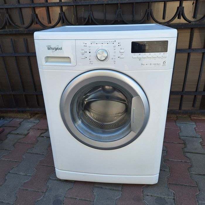 REDUCERE 150 LEI. Masină de spălat rufe Whirlpool, cuvă 7 kg.
