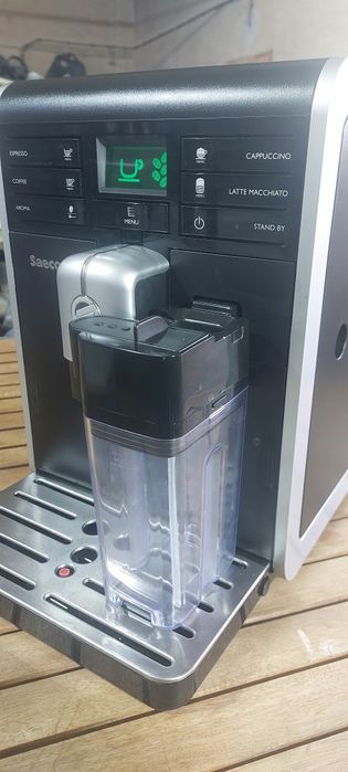 Saeco Moltio с каничка за мляко