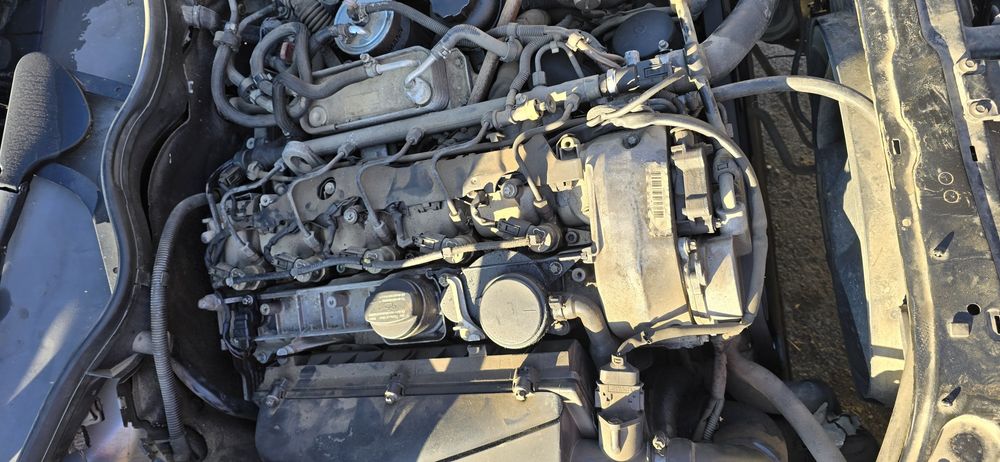 Продавам 2.7 двигател за Mercedes