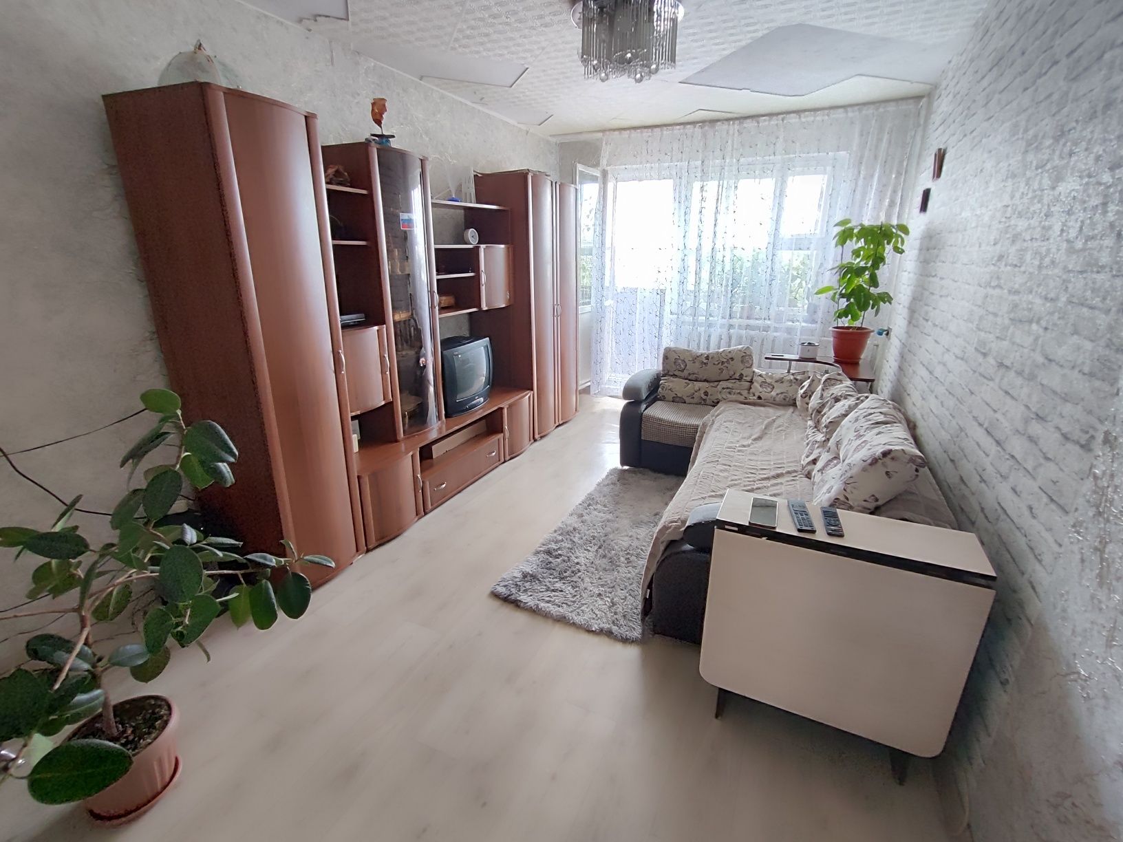 Продается 2-комн (9-11, 5 эт)