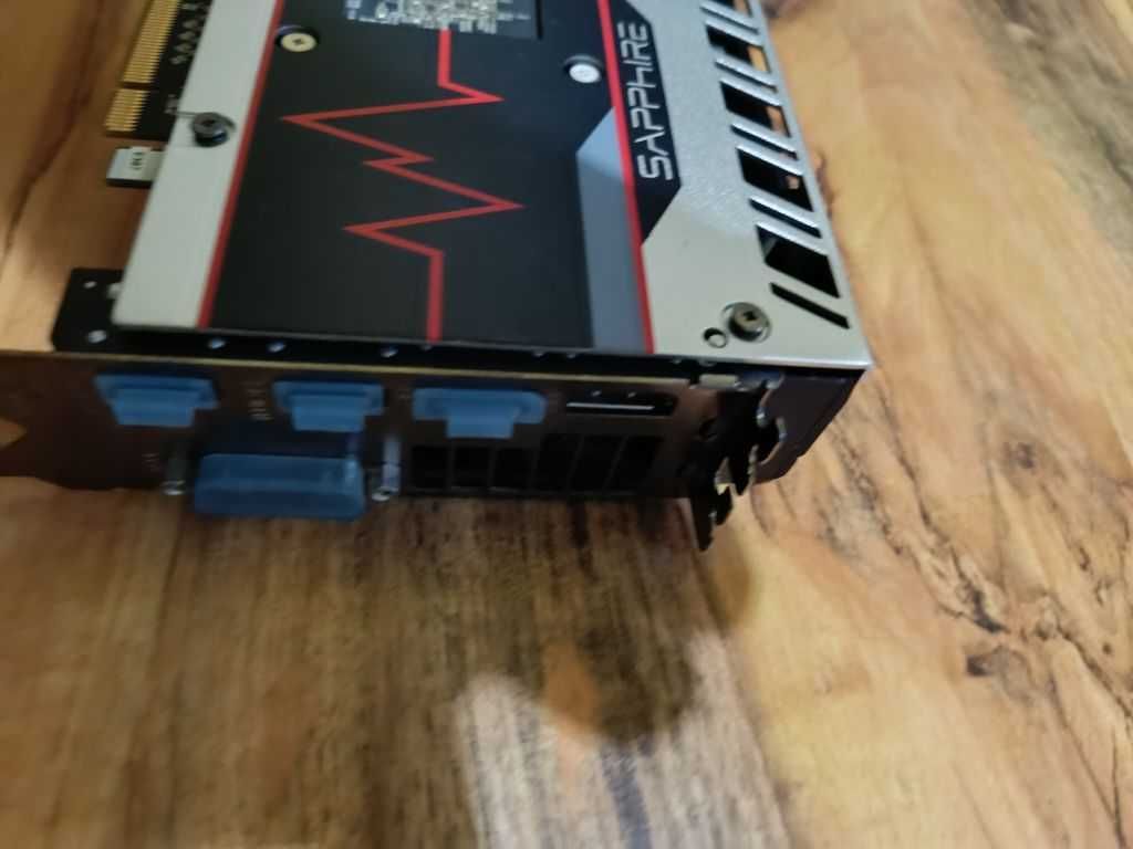 SAPPHIRE Pulse Radeon RX 570 4GD5