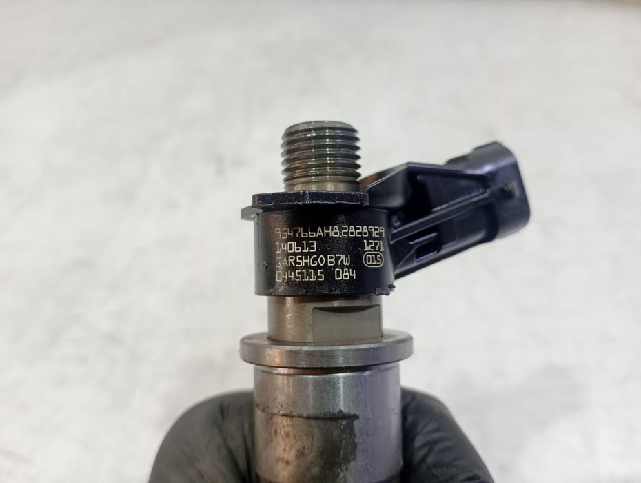 Injector Renault Laguna 3 (facelift) (2011 - 2015) (1087) M9R854