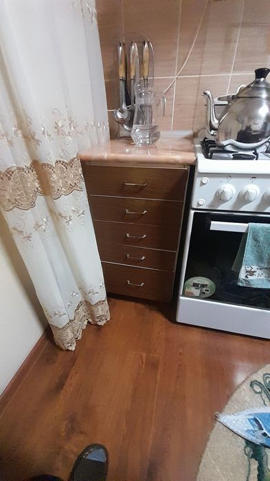 Кухонный гарнитур (карты нет, только наличным расчетом)