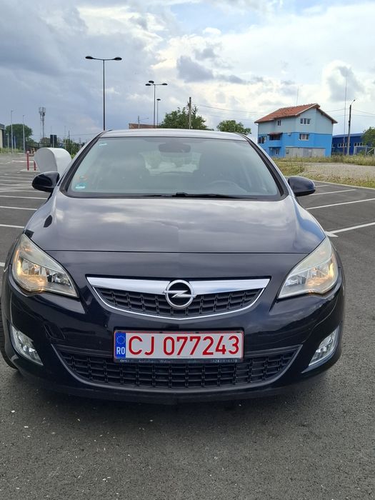 Opel Astra J an 2010 1.6 benzina Germania euro 5 jenti carte service