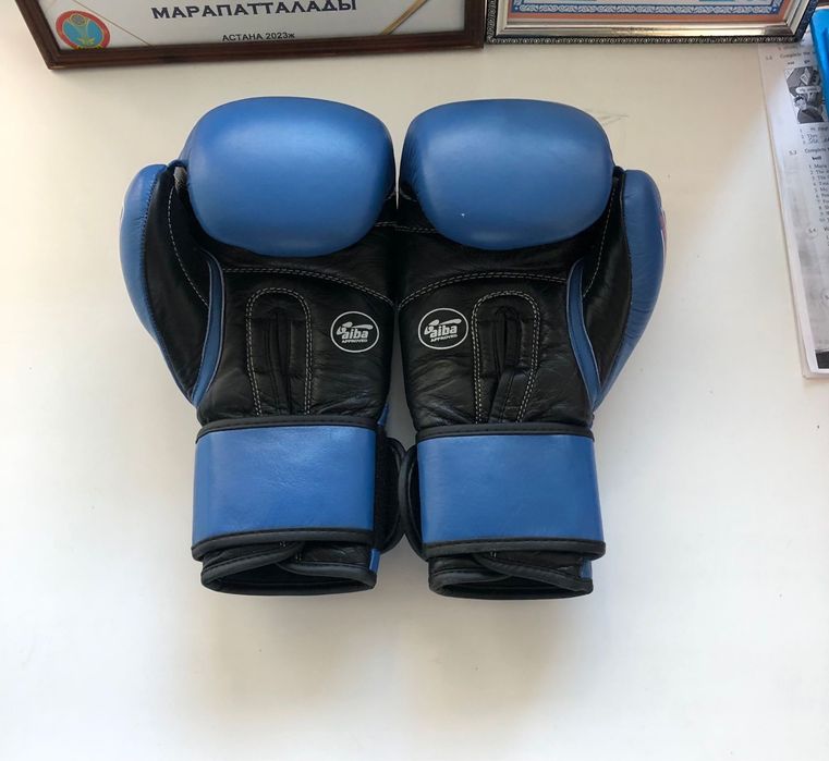 Перчатки VELO размер - 12 oz