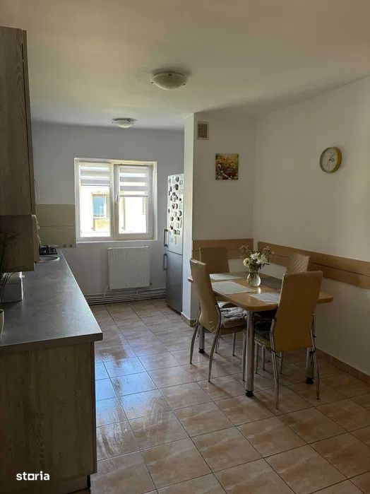 Apartament cu 3 camere,68mp,Zona Zorilor