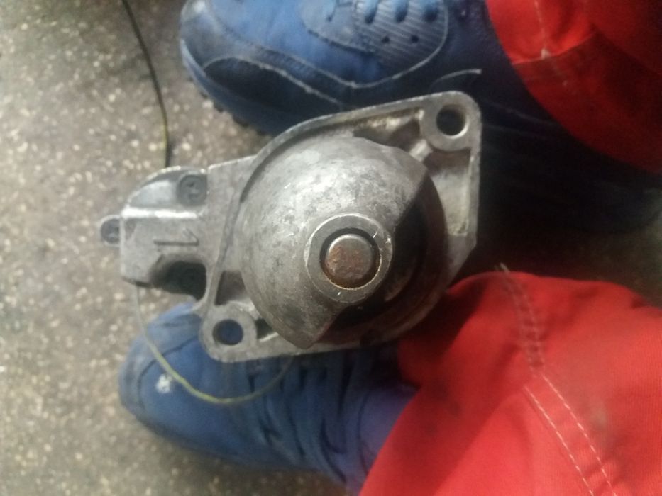 Electromotor nissan micra 1.0 sau 1.2 benzina modele pana in 2003
