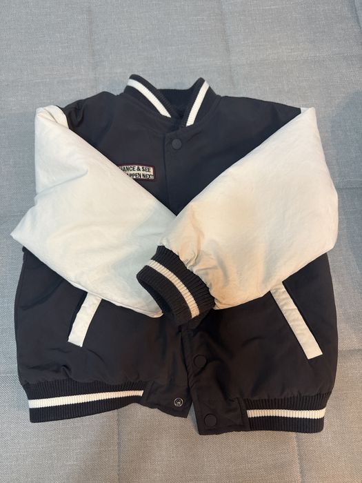 Продам детскую верхнюю одежву и обувь