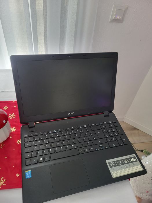 Laptop Acer ES1-571 piese lipsa baterie