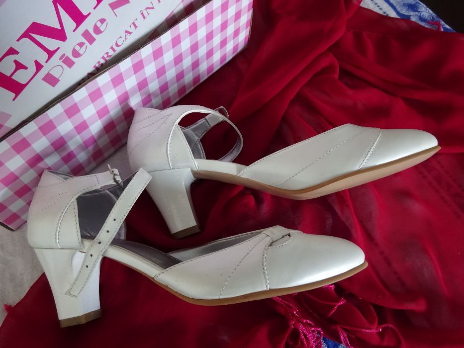 Pantofi ocazie piele naturală 36 + transport gratuit