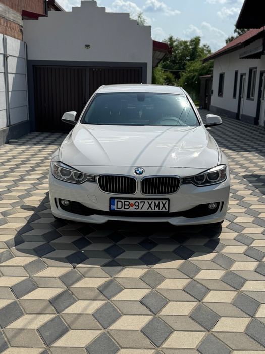 BMW Seria 3 F30 320I - Luxury Individual