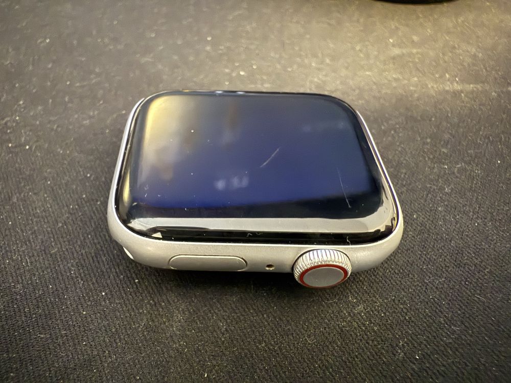 Apple watch se(2022) 44mm+ cellular