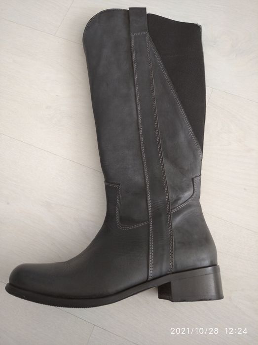 Дамски ботуши естествена кожа 89лв 37н.