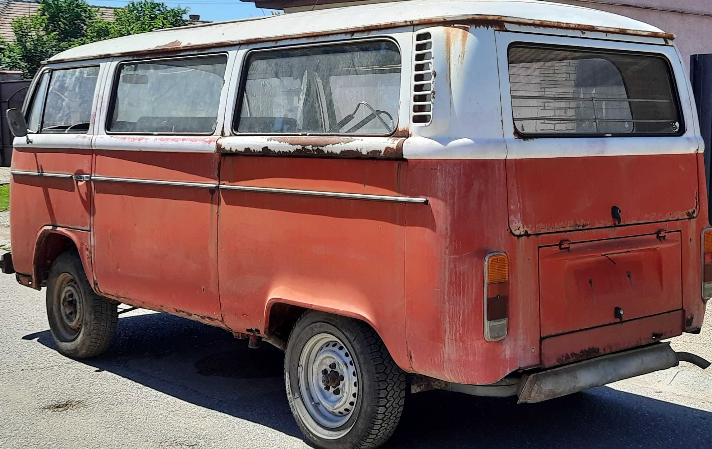 Volkswagen Transporter T2 Deluxe