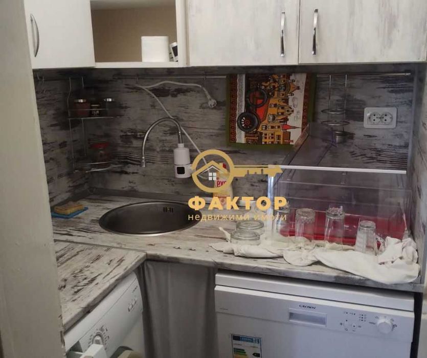 Продава се Тристаен апартамент в Пловдив, Център - 85 кв.м за 1530 €/кв.м - Снимка #3