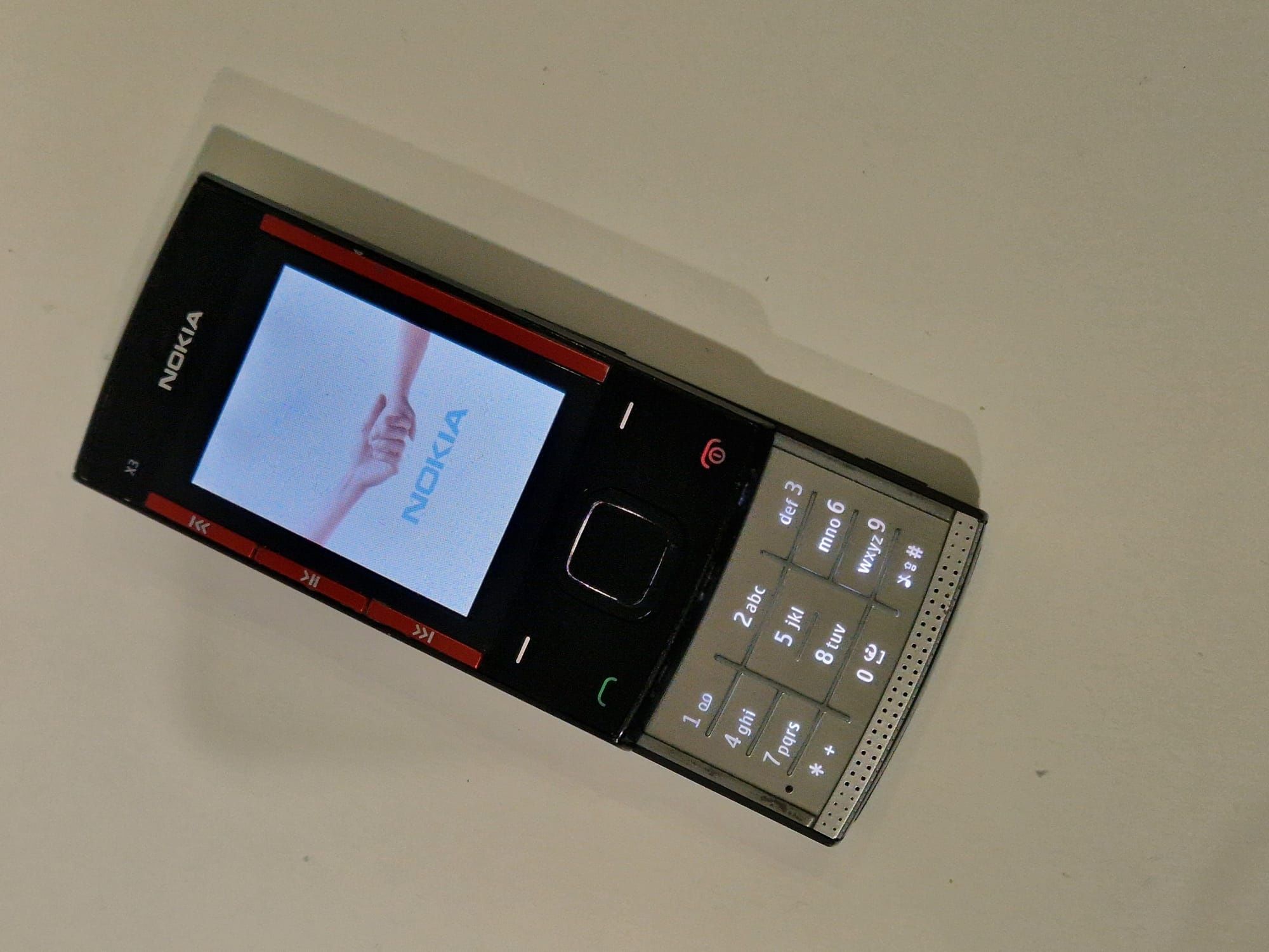 Telefon pe sina - Slide cu încărcător original