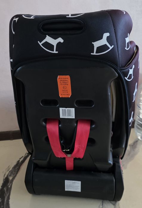 Детско Столче за кола Chipolino Trax