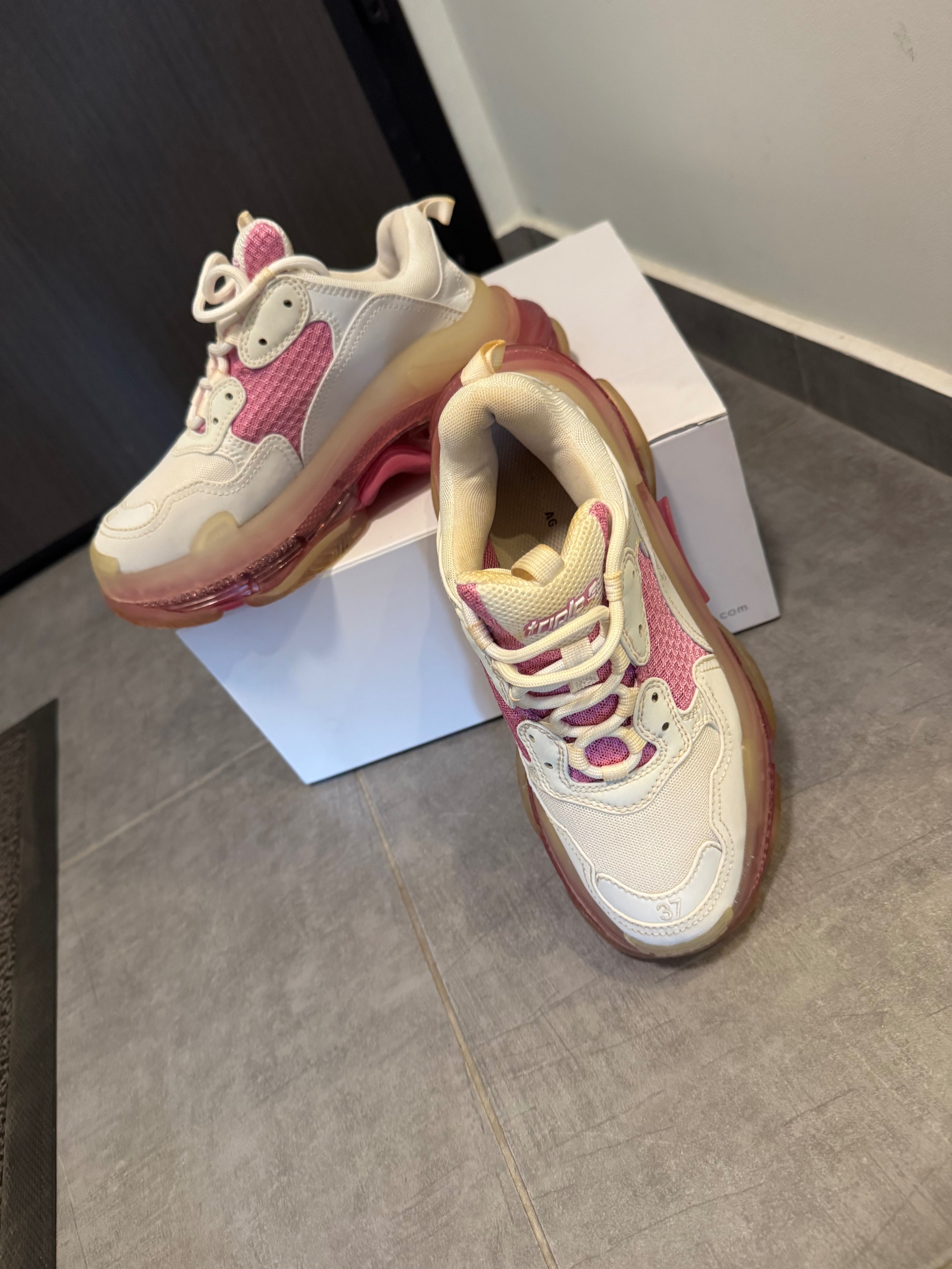 Кецове Balenciaga Triple S 37