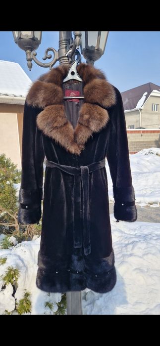 Норковая шуба с соболевым воротником