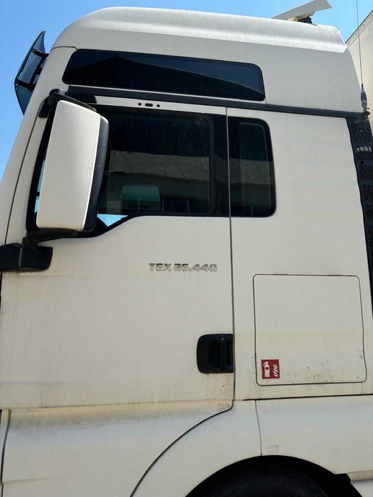 Tandem  camion MAN TGX 26.440 +remorcă  KRONE+containere