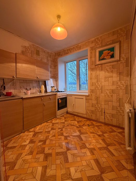 Продается 2 комн кв. Жазира.