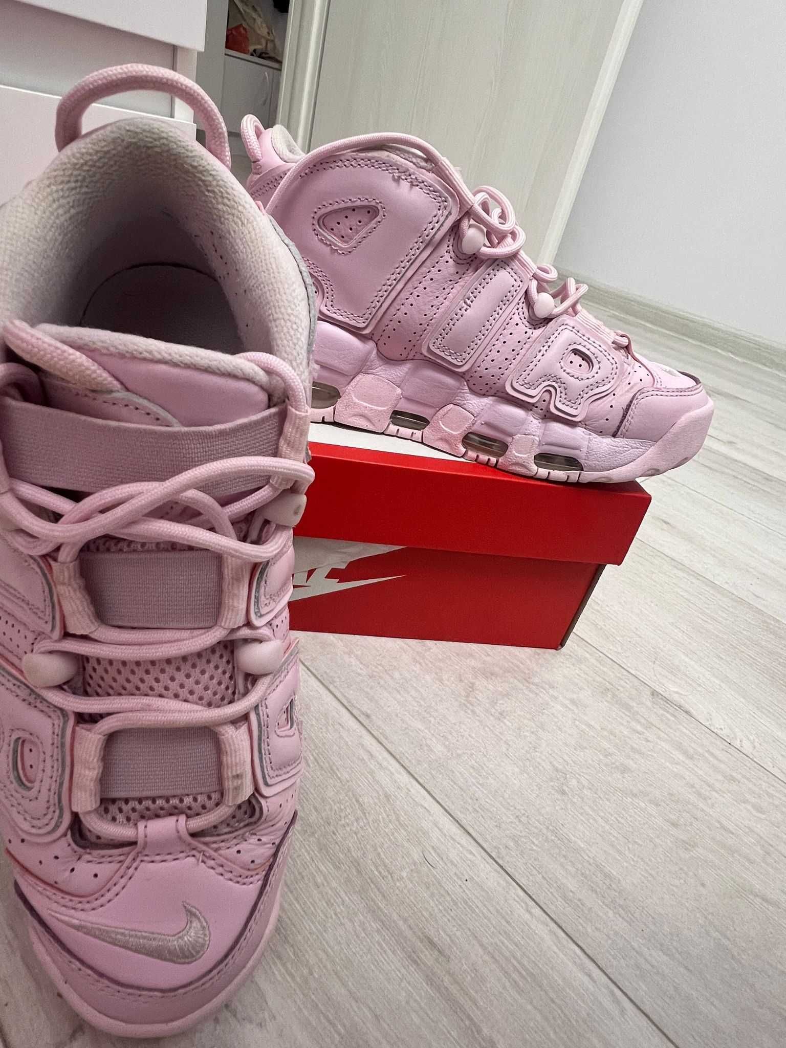 Nike Uptempo Triple Pink originali