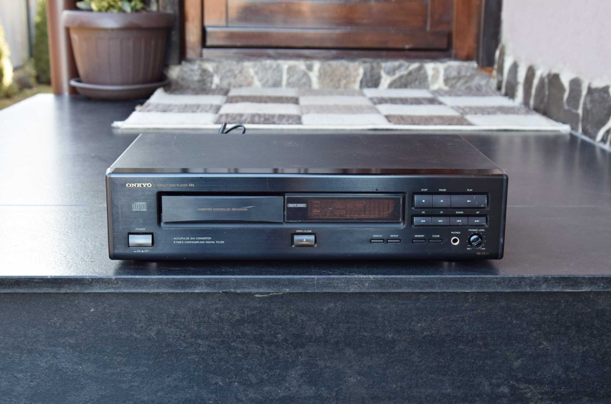 CD Player Onkyo DX-7011