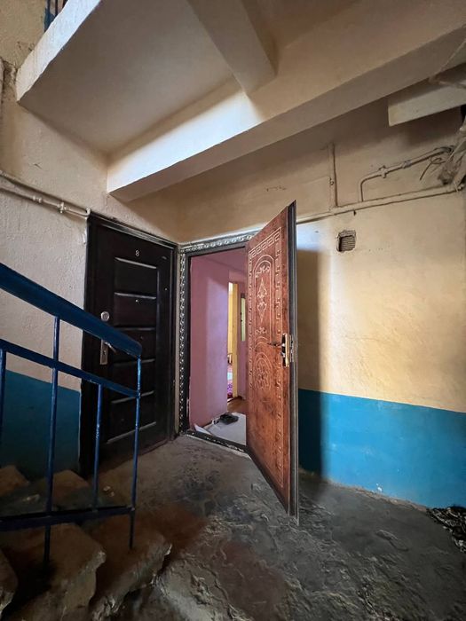 Zudlik bilan sotiladi! Xonadon yaxshi joyda