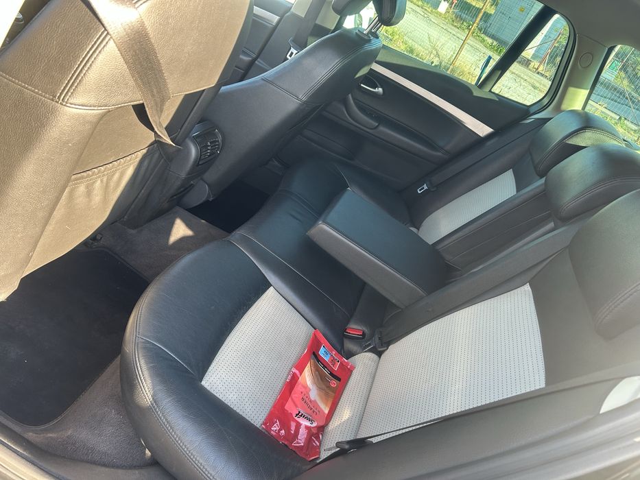 Продавам CAAB93  2009 1.9D