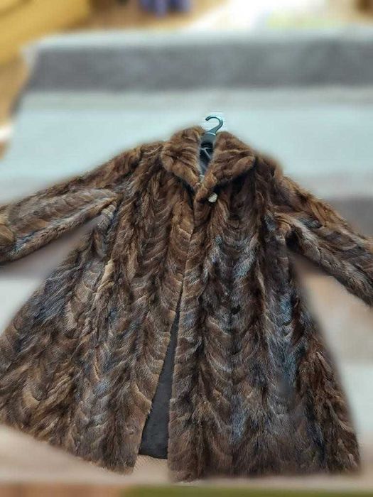 Vand haina de blana nurca