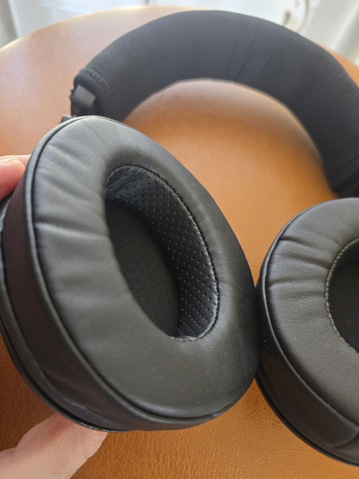 Casti Audio Techinca ATH-M50X in stare bună