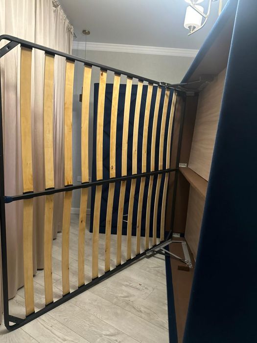 Продам кровать двух спалный