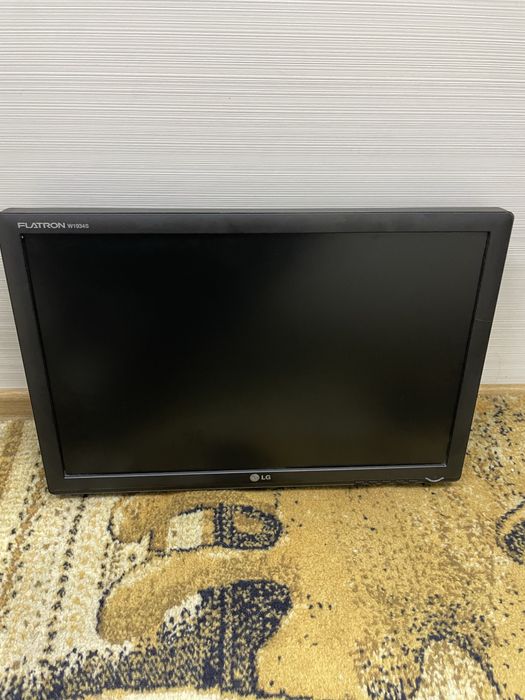 Монитор LG Flatron