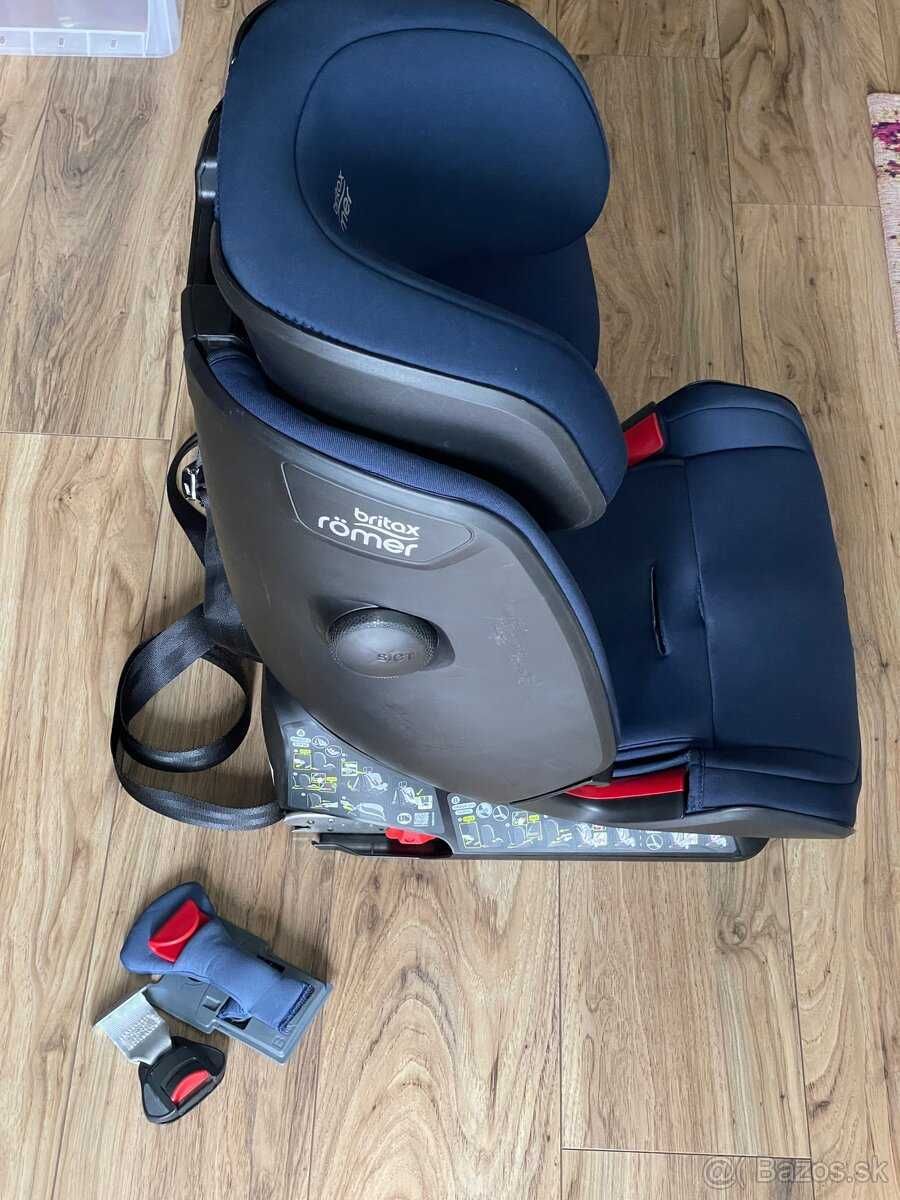 Scaun auto pentru copii Britax Romer - Advansafix IV R - Impecabil