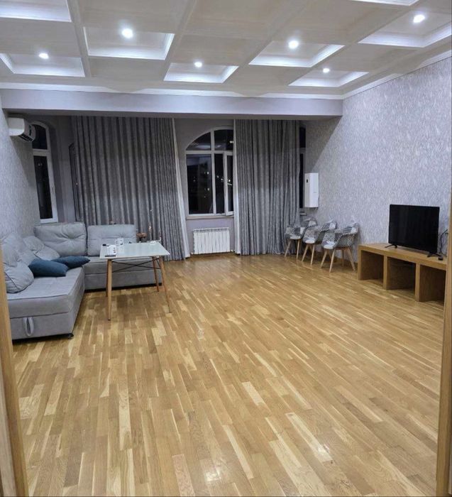 Продается габус квартира на Ц-1/ Садыка Азимова