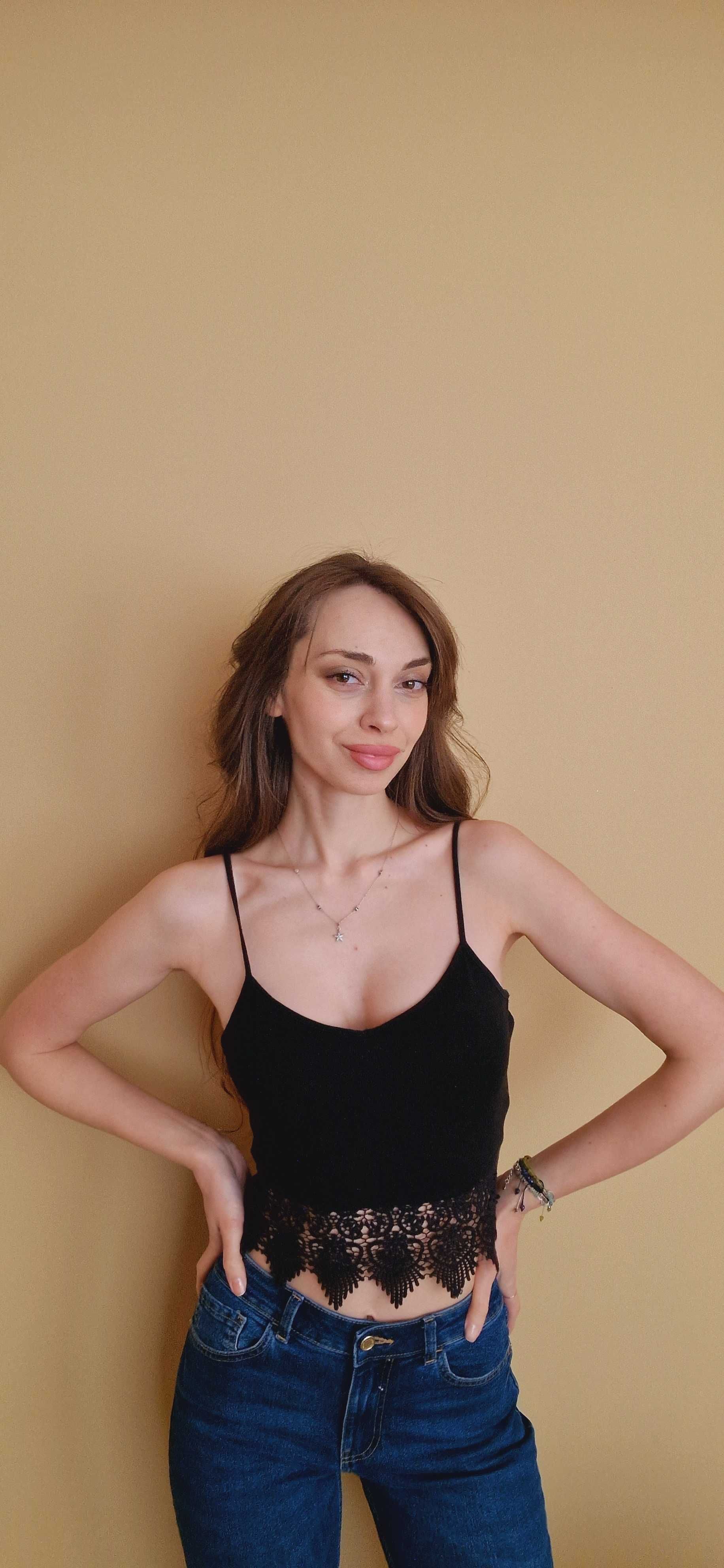 НОВО Дамски тениски и топове